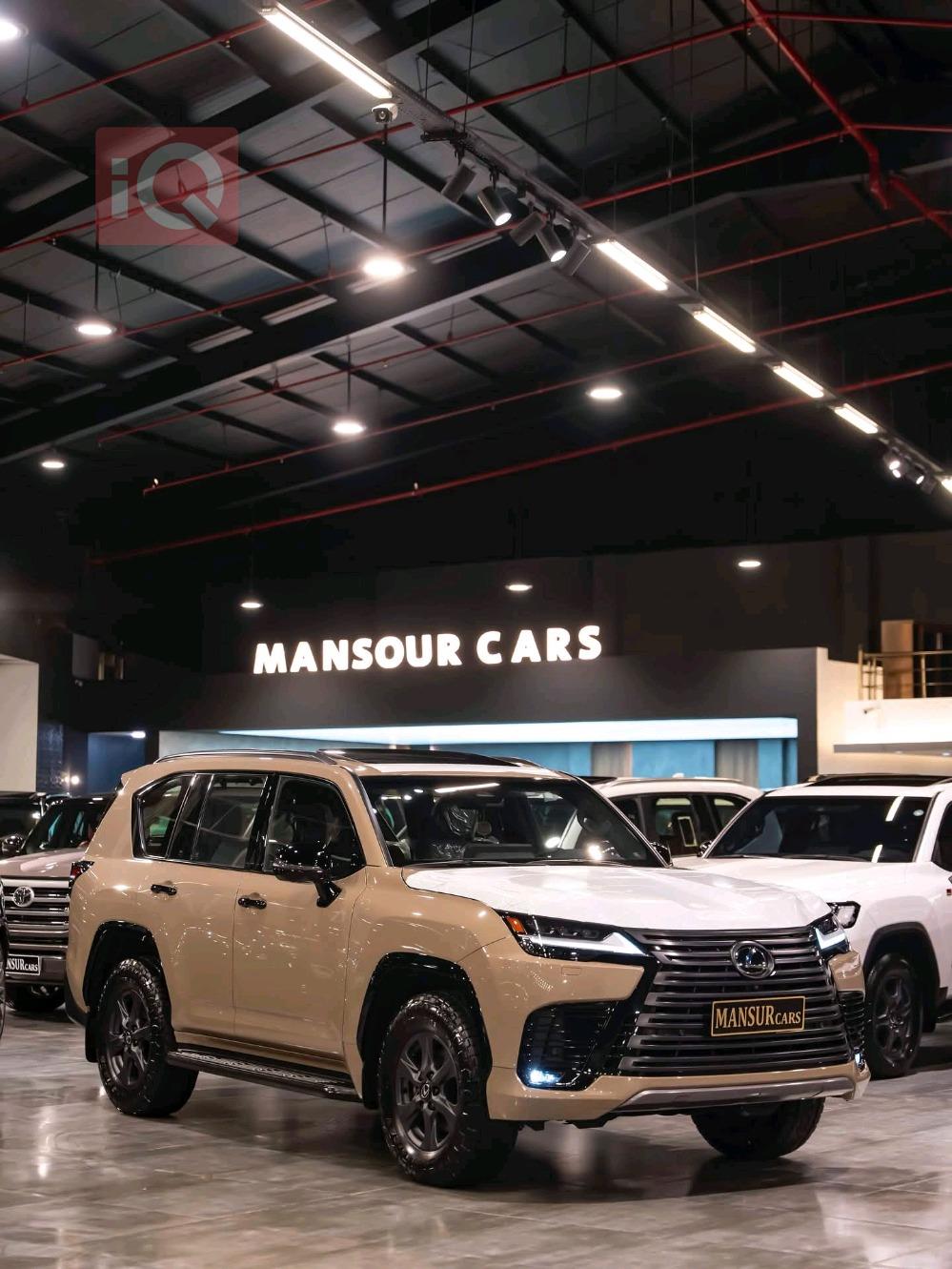 Lexus LX